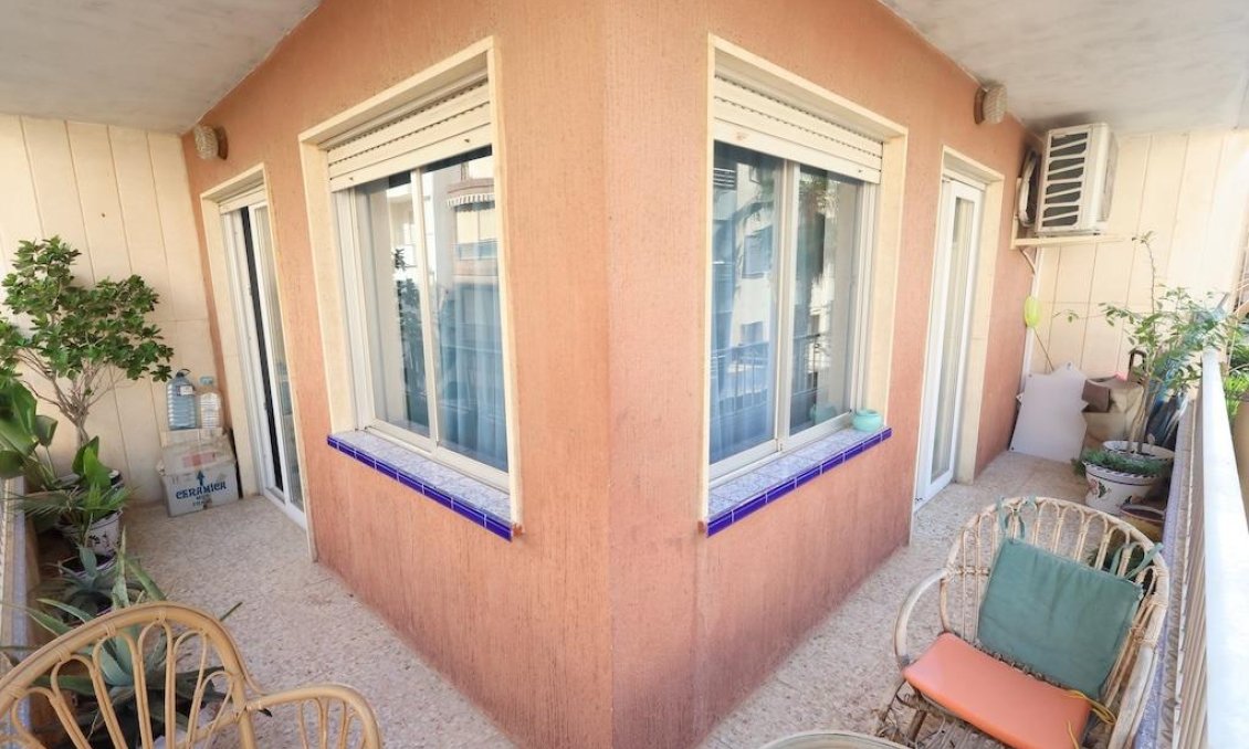 Resale - Apartment -
Torrevieja - Costa Blanca