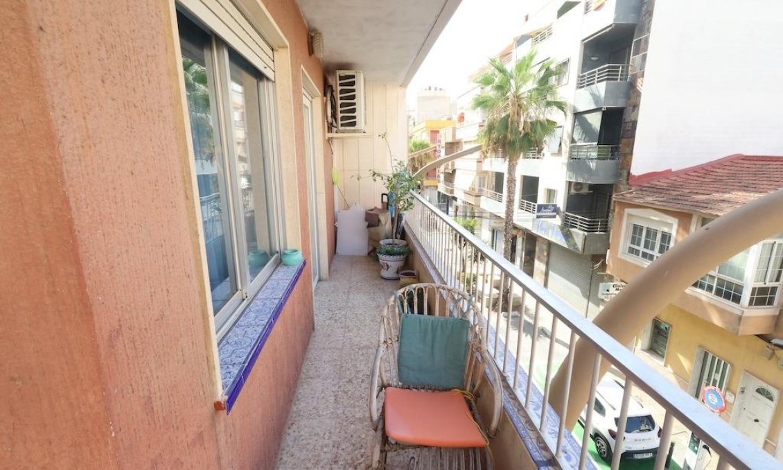 Resale - Apartment -
Torrevieja - Costa Blanca