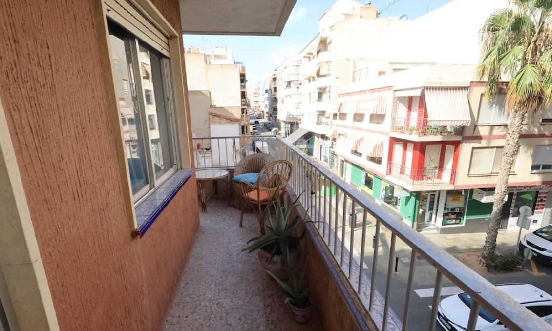 Resale - Apartment -
Torrevieja - Costa Blanca