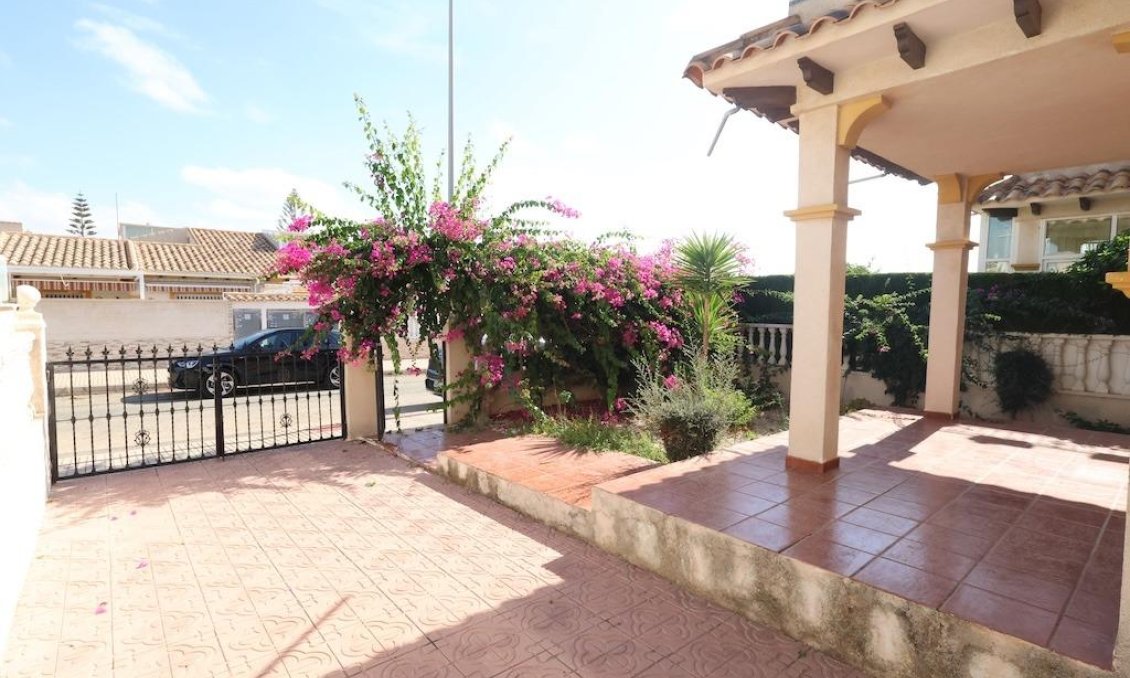 Segunda mano - Adosado -
Orihuela Costa - Costa Blanca
