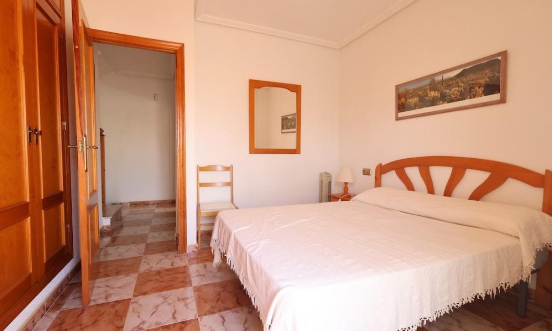 Segunda mano - Adosado -
Orihuela Costa - Costa Blanca