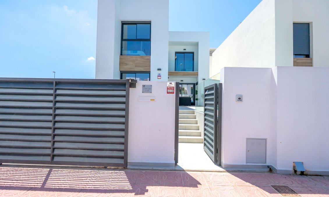 Segunda mano - Villa -
Rojales - Benimar