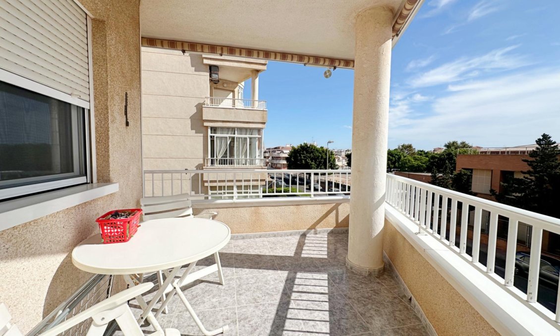 Segunda mano - Apartamento -
Torrevieja - Playa del Cura