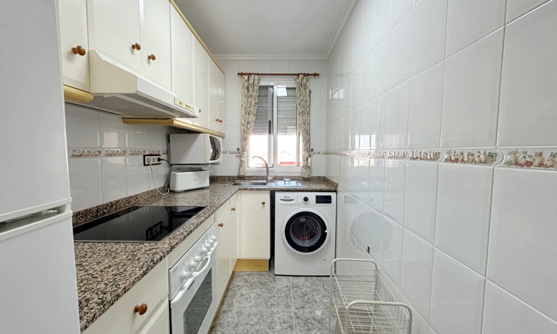 Segunda mano - Apartamento -
Torrevieja - Playa del Cura