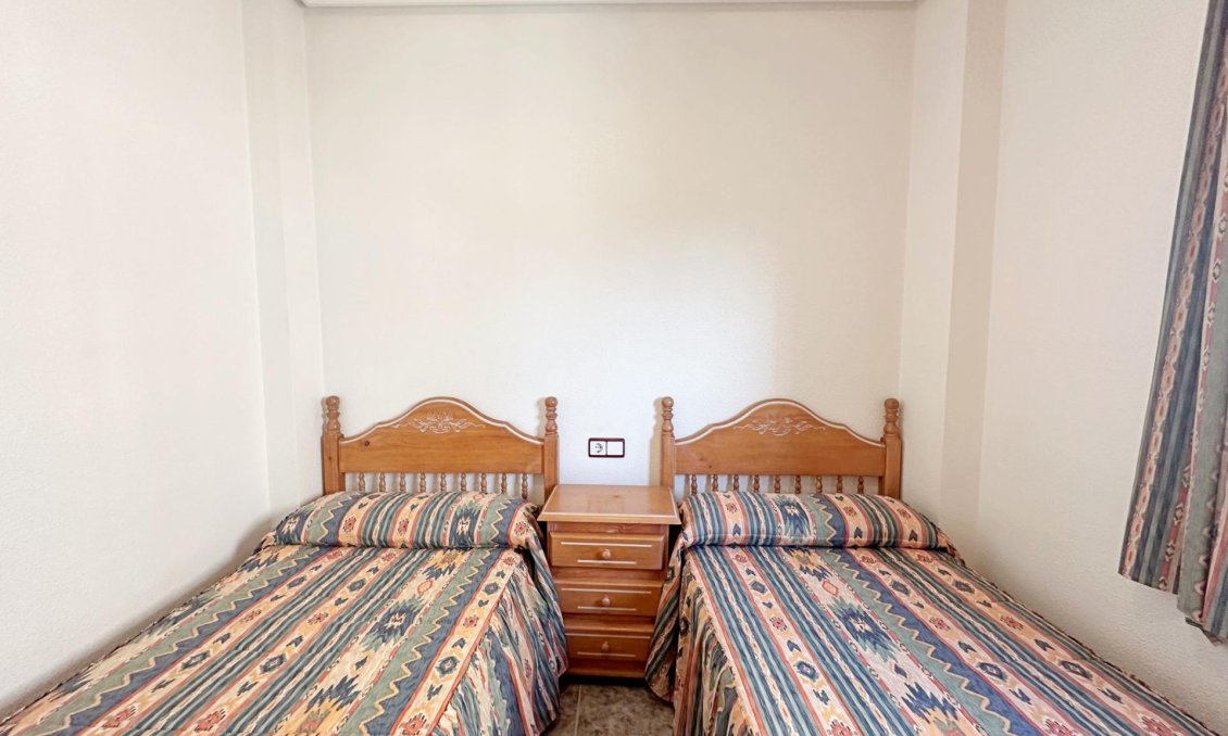Segunda mano - Apartamento -
Torrevieja - Playa del Cura