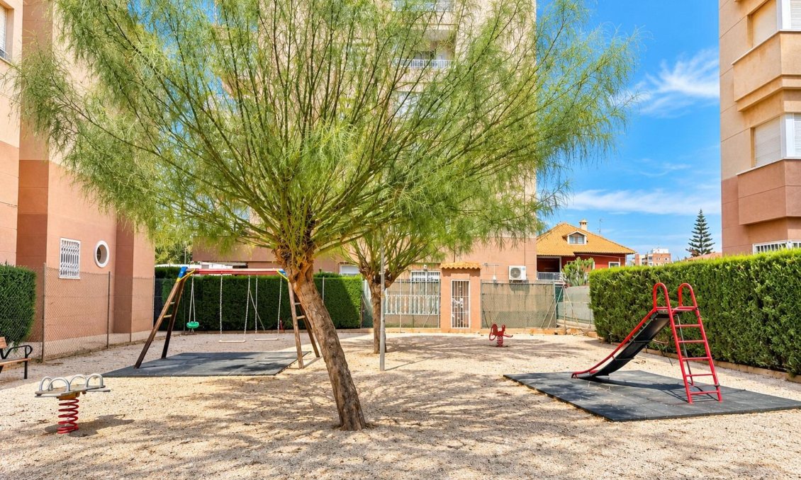 Segunda mano - Apartamento -
Torrevieja - Playa del Cura