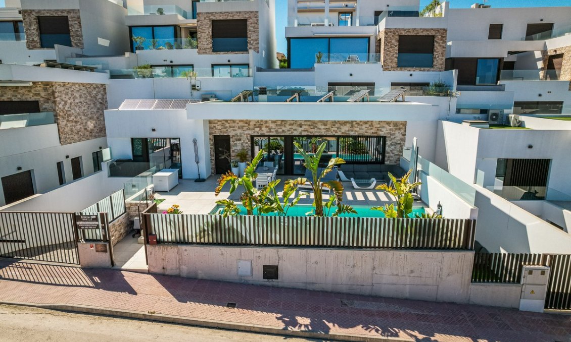 Revente - Villa -
Rojales - Inland