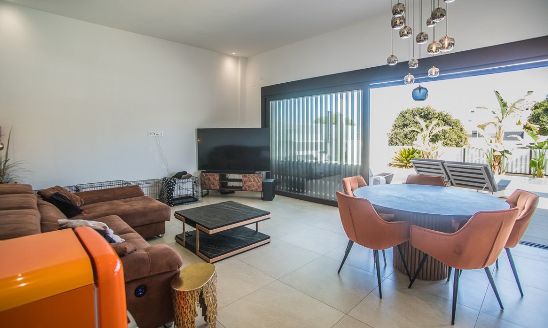 Revente - Villa -
Rojales - Inland