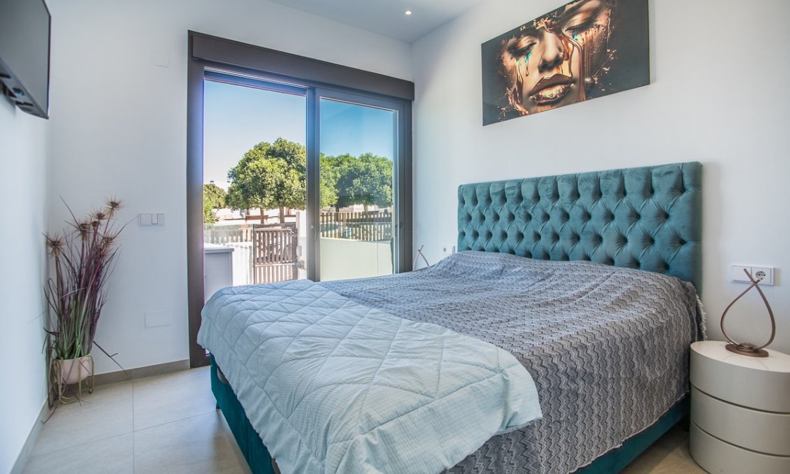 Revente - Villa -
Rojales - Inland
