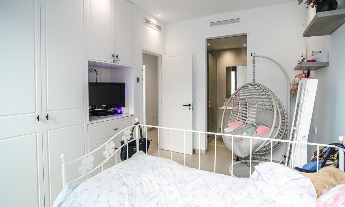 Revente - Villa -
Rojales - Inland