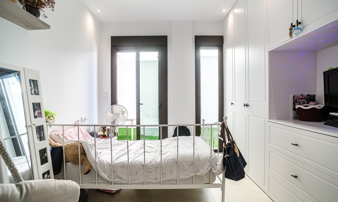 Revente - Villa -
Rojales - Inland