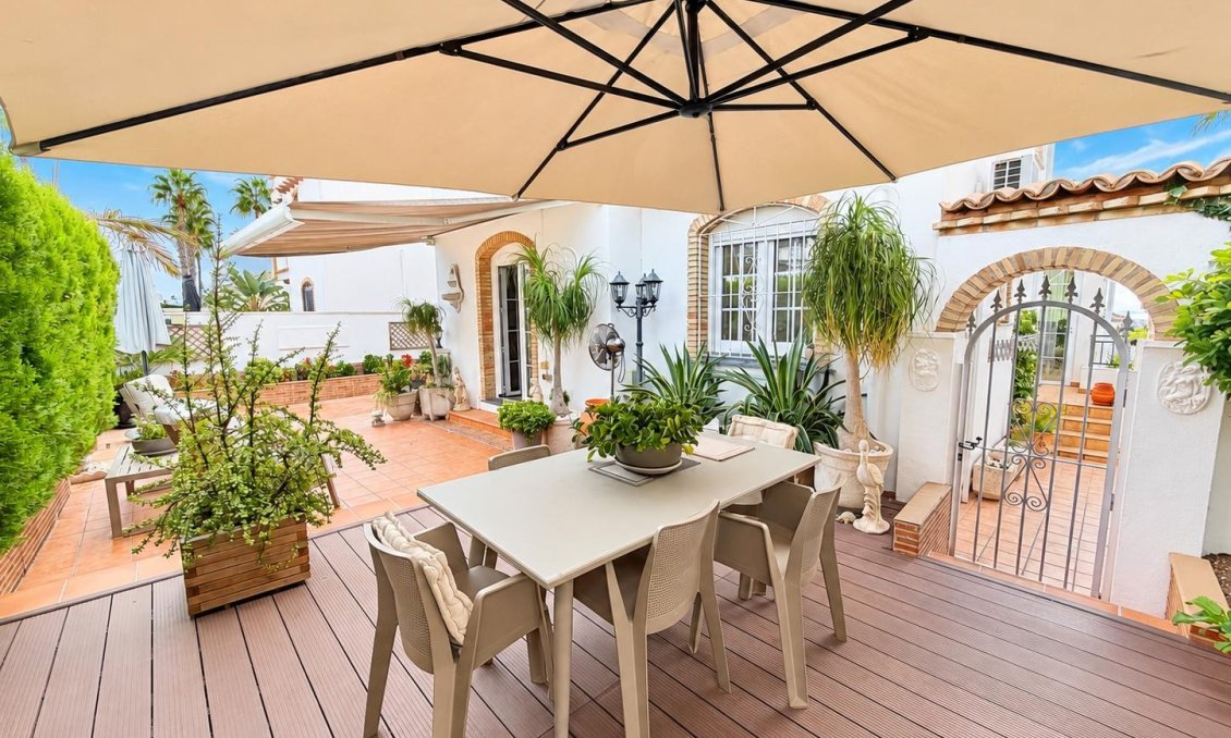 Wiederverkauf - Villa -
Orihuela Costa - Costa Blanca