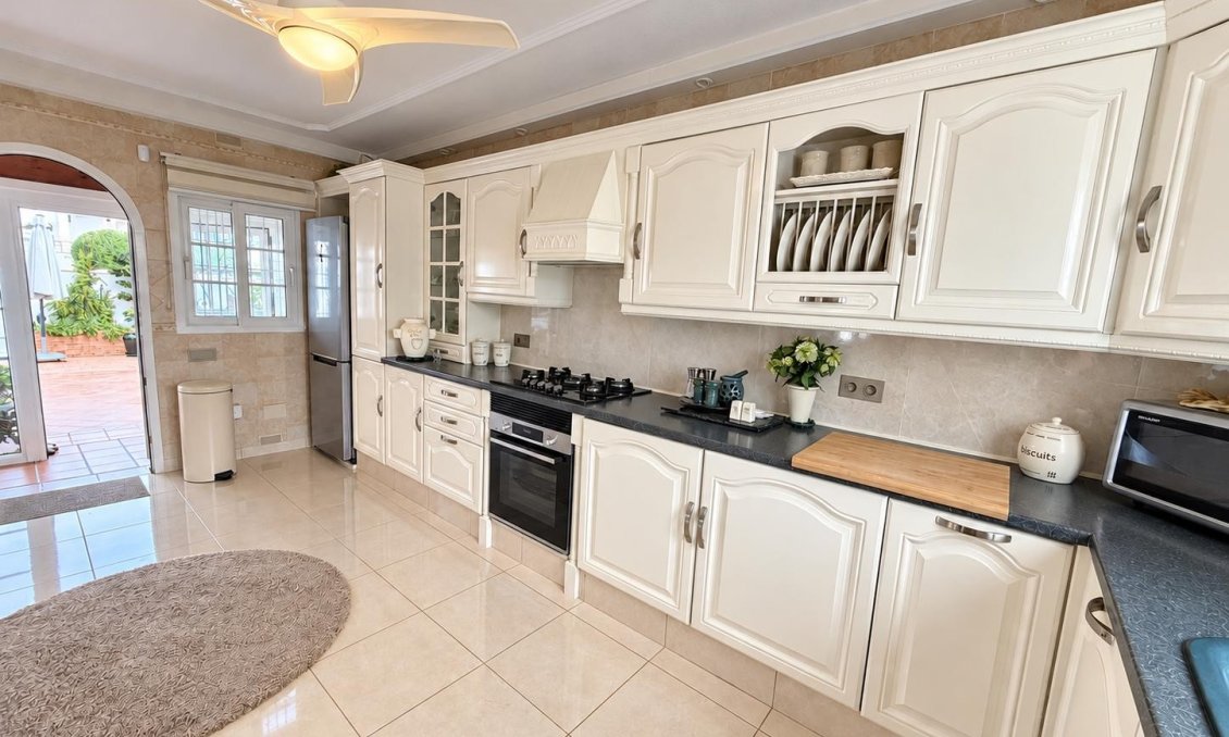 Wiederverkauf - Villa -
Orihuela Costa - Costa Blanca