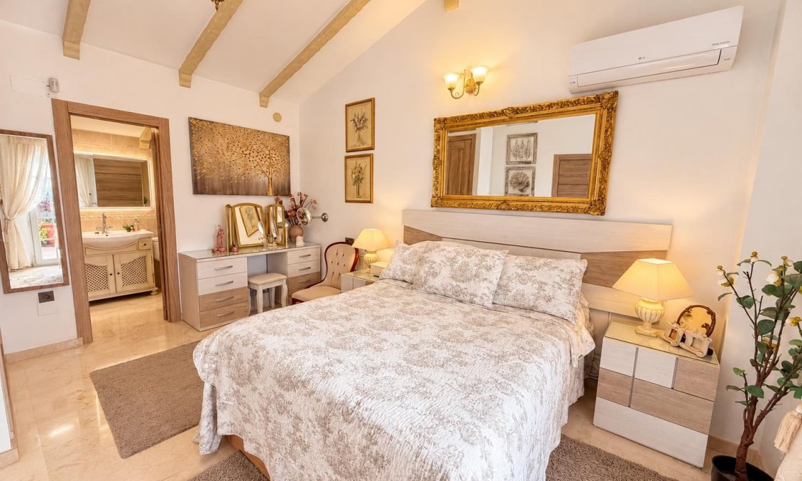 Wiederverkauf - Villa -
Orihuela Costa - Costa Blanca