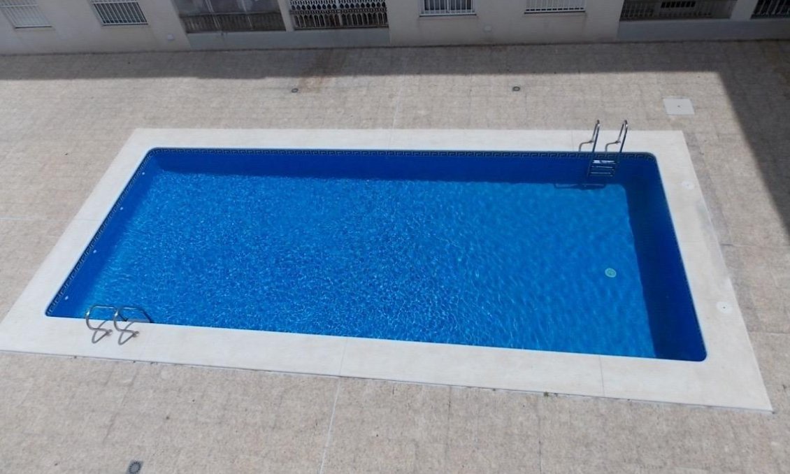 Segunda mano - Apartamento -
Torrevieja - El Molino