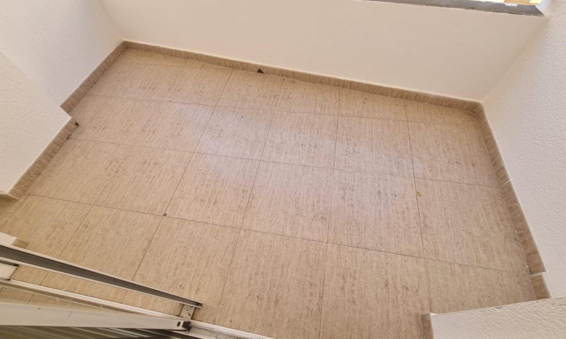 Segunda mano - Apartamento -
Torrevieja - El Molino