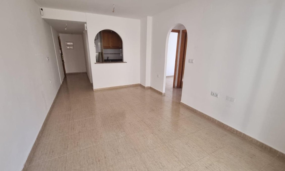 Segunda mano - Apartamento -
Torrevieja - El Molino