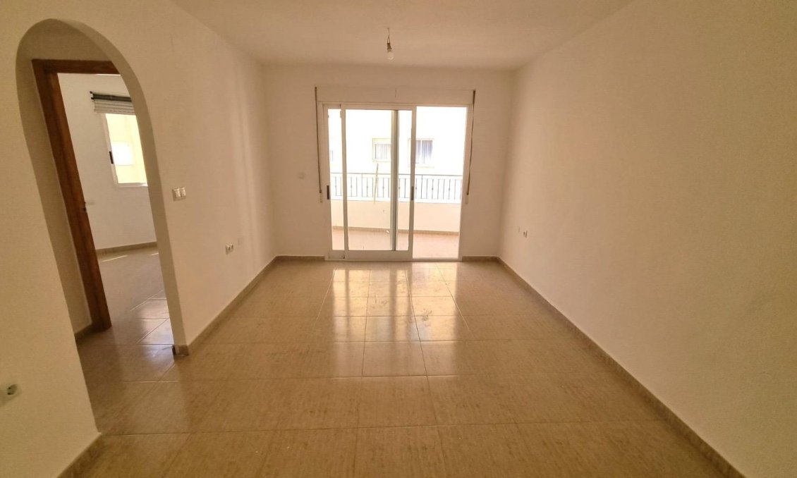 Segunda mano - Apartamento -
Torrevieja - El Molino