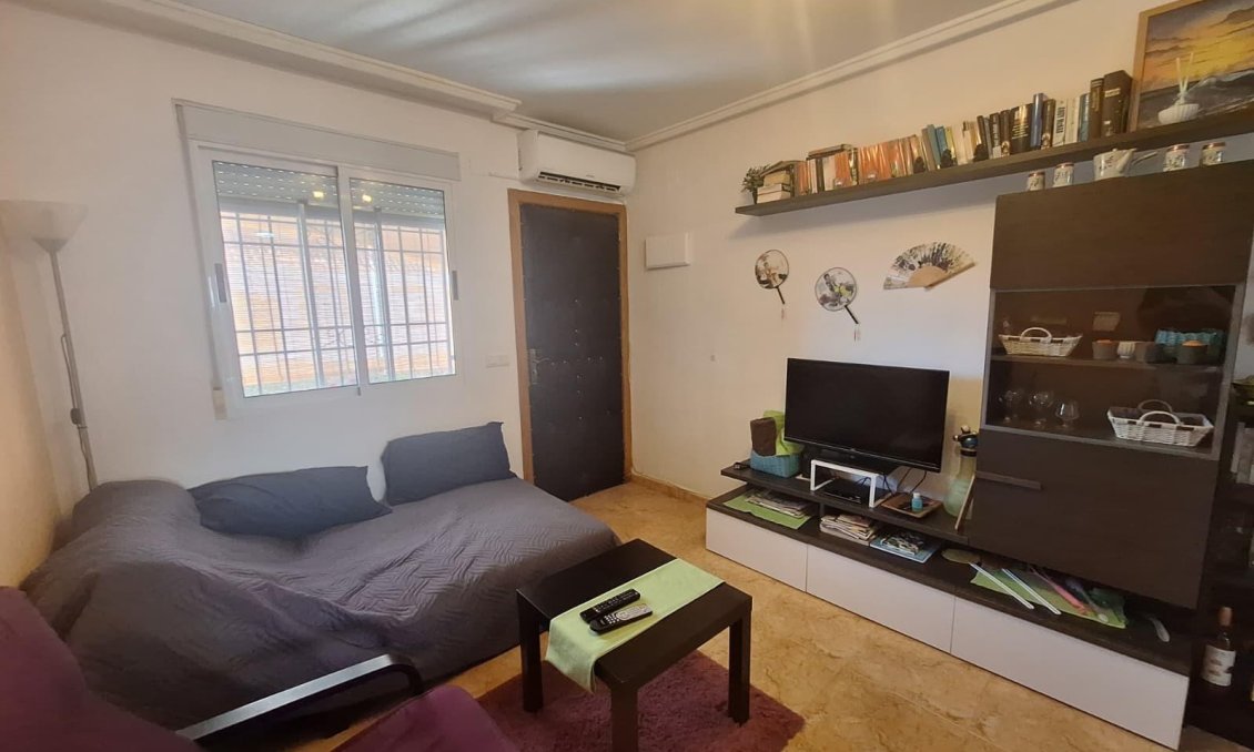 Wiederverkauf - Bungalow -
Torrevieja - El Limonar