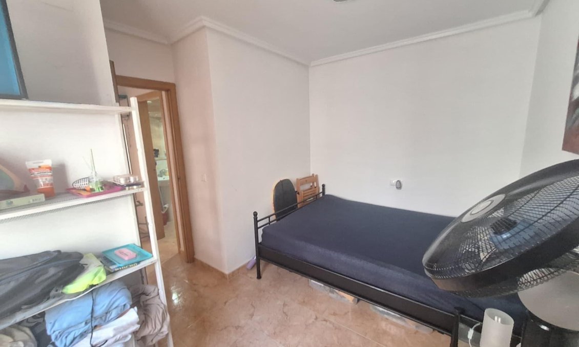 Wiederverkauf - Bungalow -
Torrevieja - El Limonar