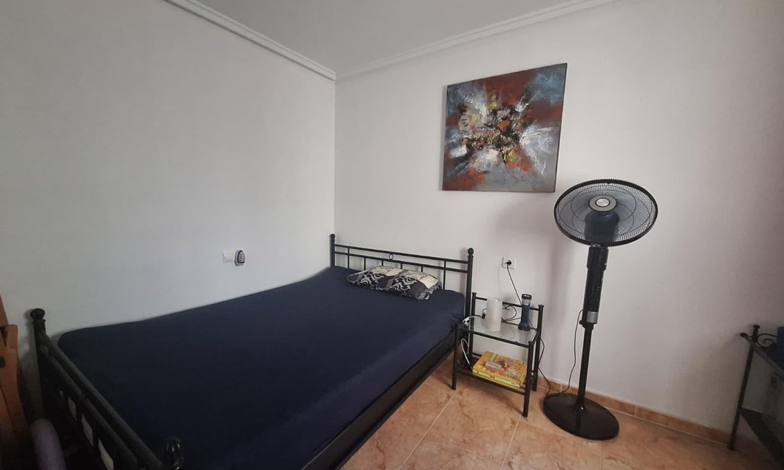 Wiederverkauf - Bungalow -
Torrevieja - El Limonar