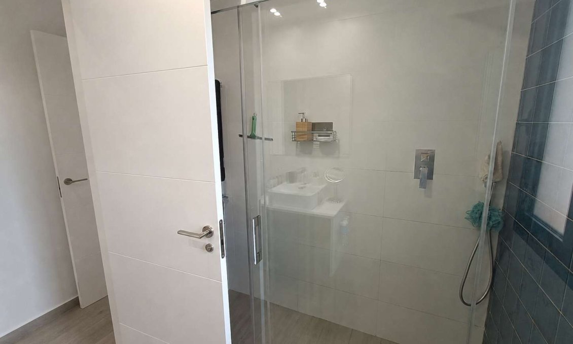 Segunda mano - Apartamento -
San Miguel de Salinas - Inland
