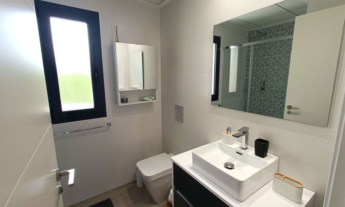 Segunda mano - Apartamento -
San Miguel de Salinas - Inland
