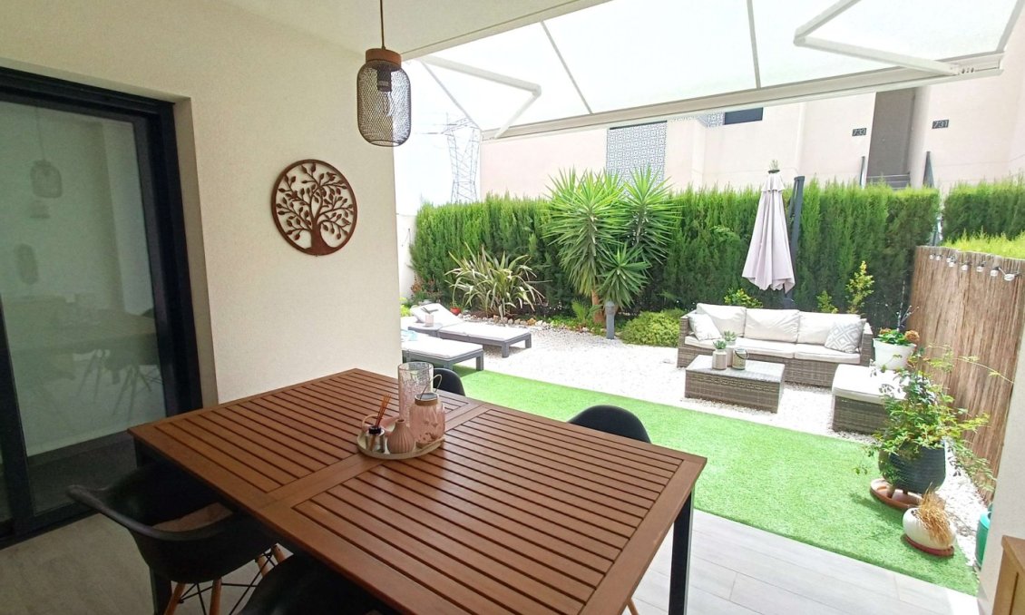 Segunda mano - Apartamento -
San Miguel de Salinas - Inland