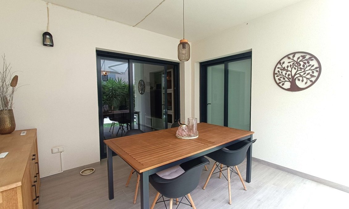 Segunda mano - Apartamento -
San Miguel de Salinas - Inland