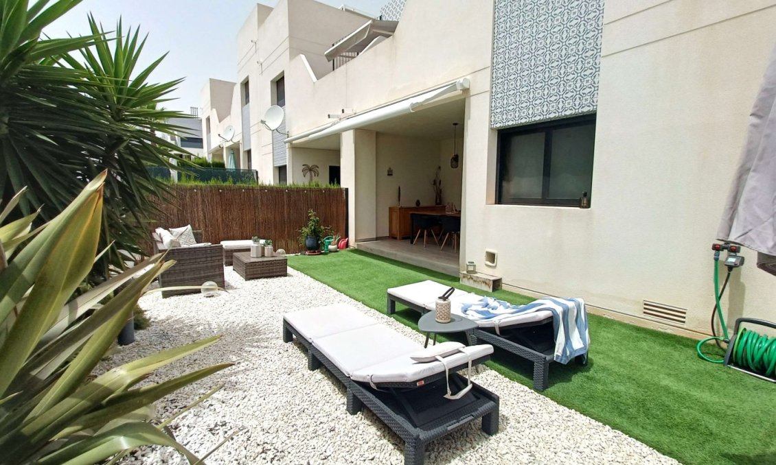 Segunda mano - Apartamento -
San Miguel de Salinas - Inland