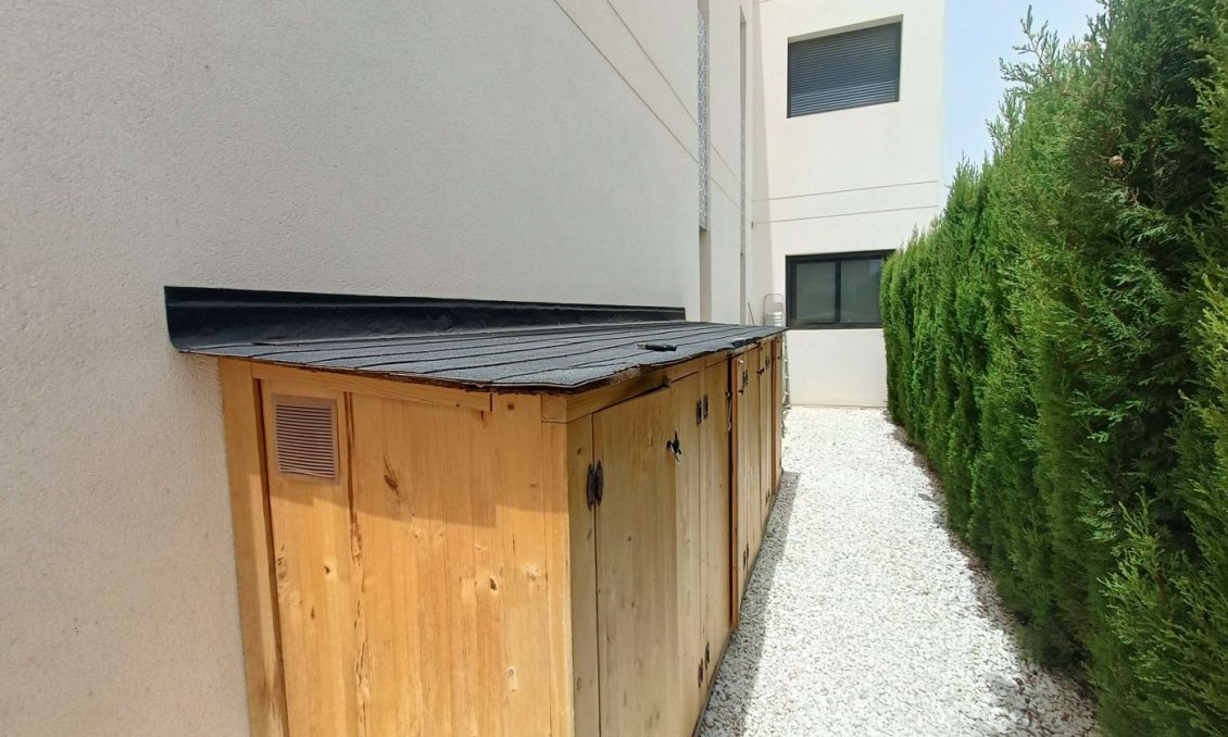 Segunda mano - Apartamento -
San Miguel de Salinas - Inland