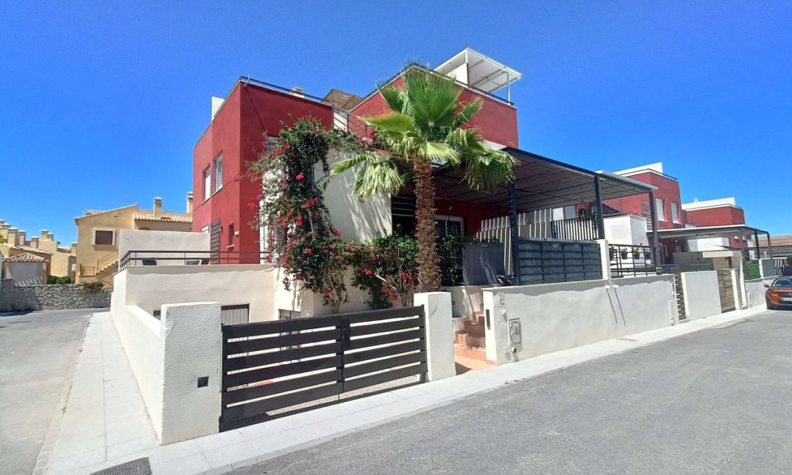 Segunda mano - Adosado -
Algorfa - Inland