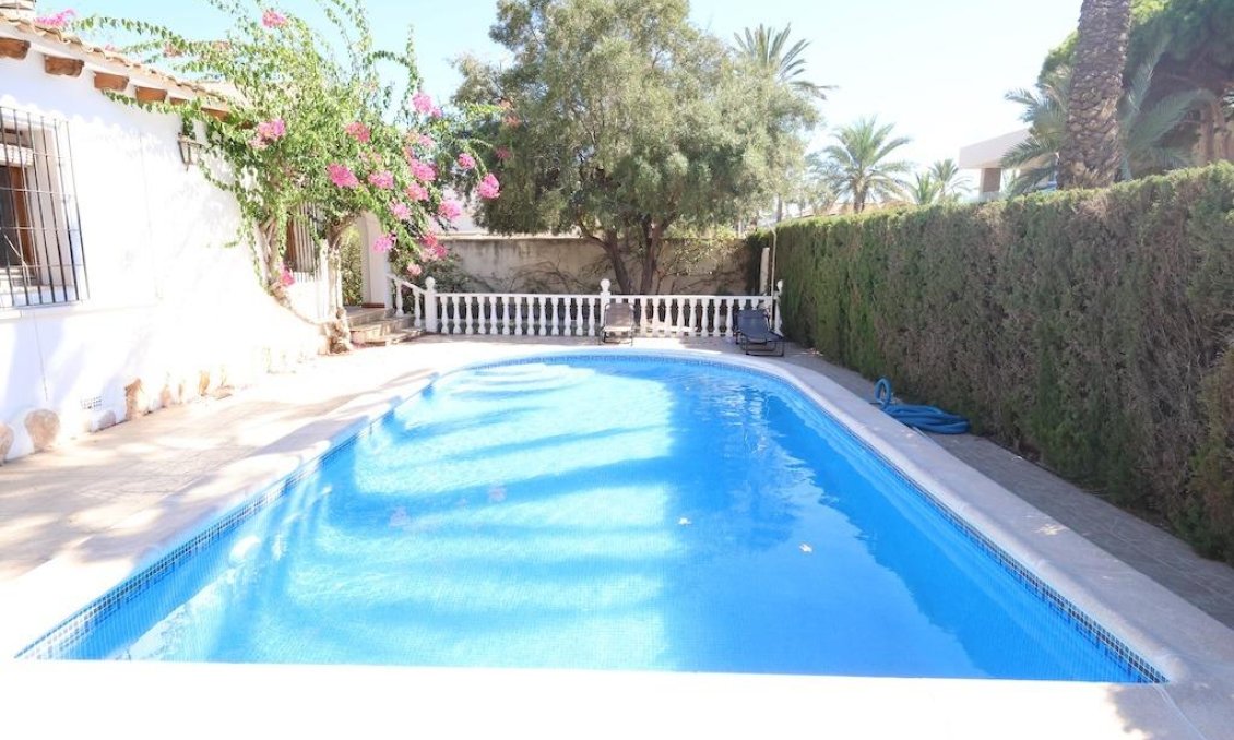 Wiederverkauf - Villa -
Orihuela Costa - Costa Blanca