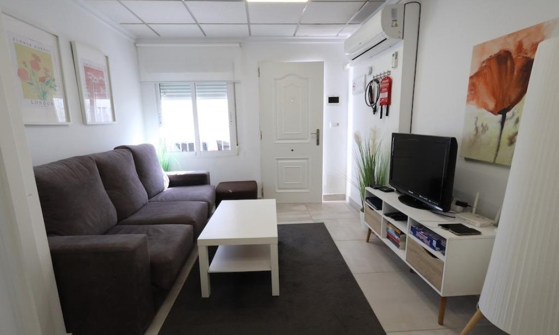 Segunda mano - Bungalow -
Torrevieja - Costa Blanca