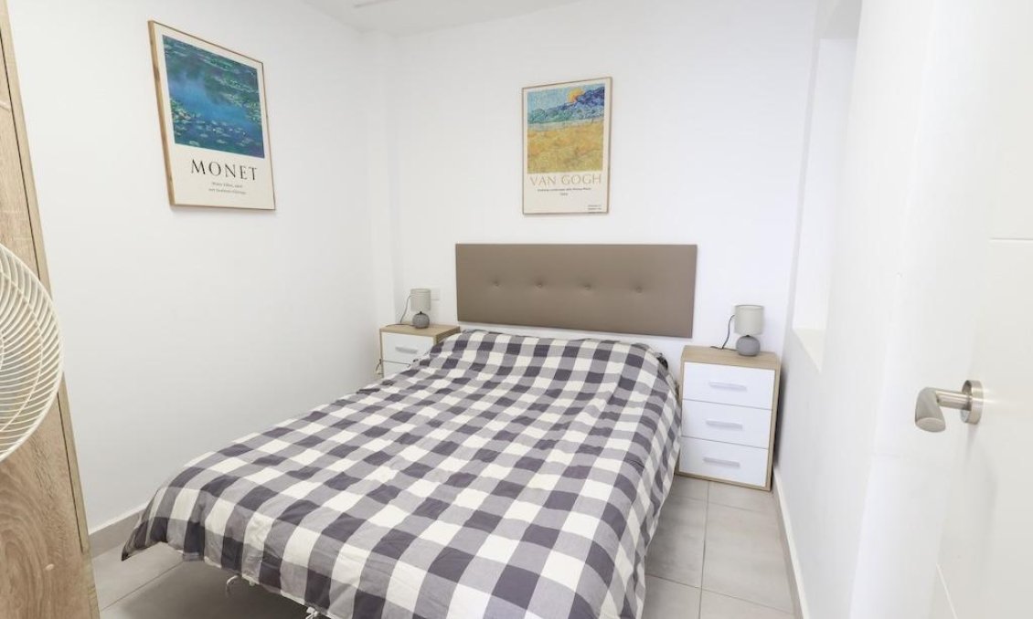 Segunda mano - Bungalow -
Torrevieja - Costa Blanca