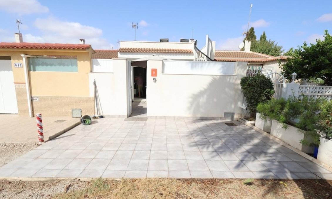 Segunda mano - Bungalow -
Torrevieja - Costa Blanca