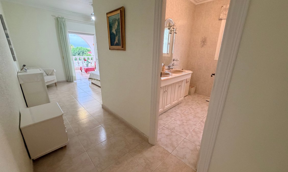 Segunda mano - Villa -
Ciudad Quesada - Costa Blanca