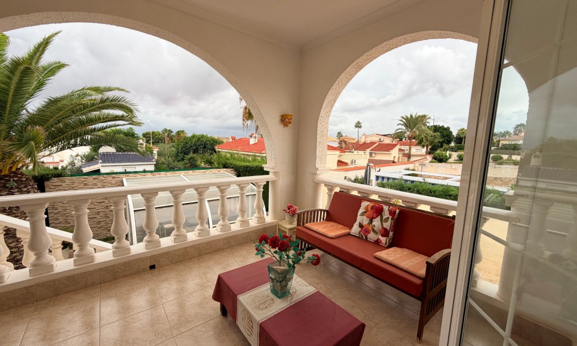 Segunda mano - Villa -
Ciudad Quesada - Costa Blanca