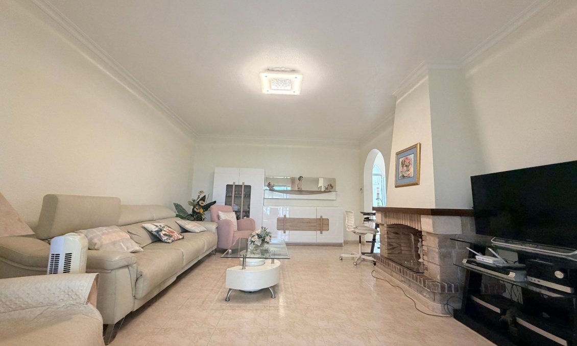 Segunda mano - Villa -
Ciudad Quesada - Costa Blanca