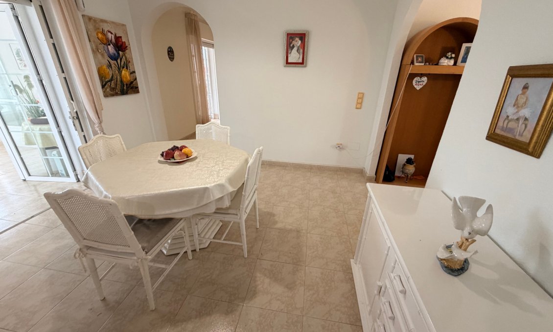 Segunda mano - Villa -
Ciudad Quesada - Costa Blanca