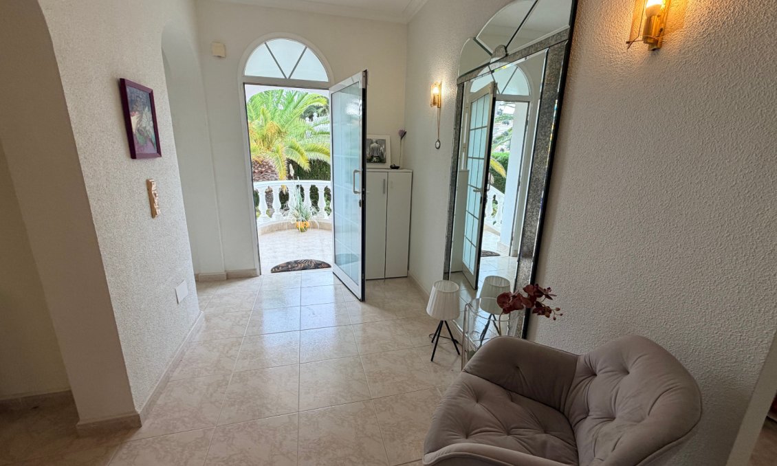Segunda mano - Villa -
Ciudad Quesada - Costa Blanca