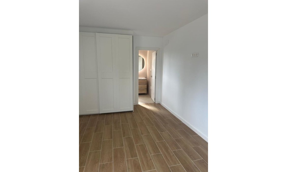 Segunda mano - Villa -
Catral - Costa Blanca
