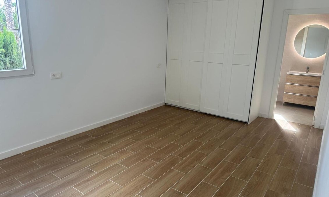 Segunda mano - Villa -
Catral - Costa Blanca