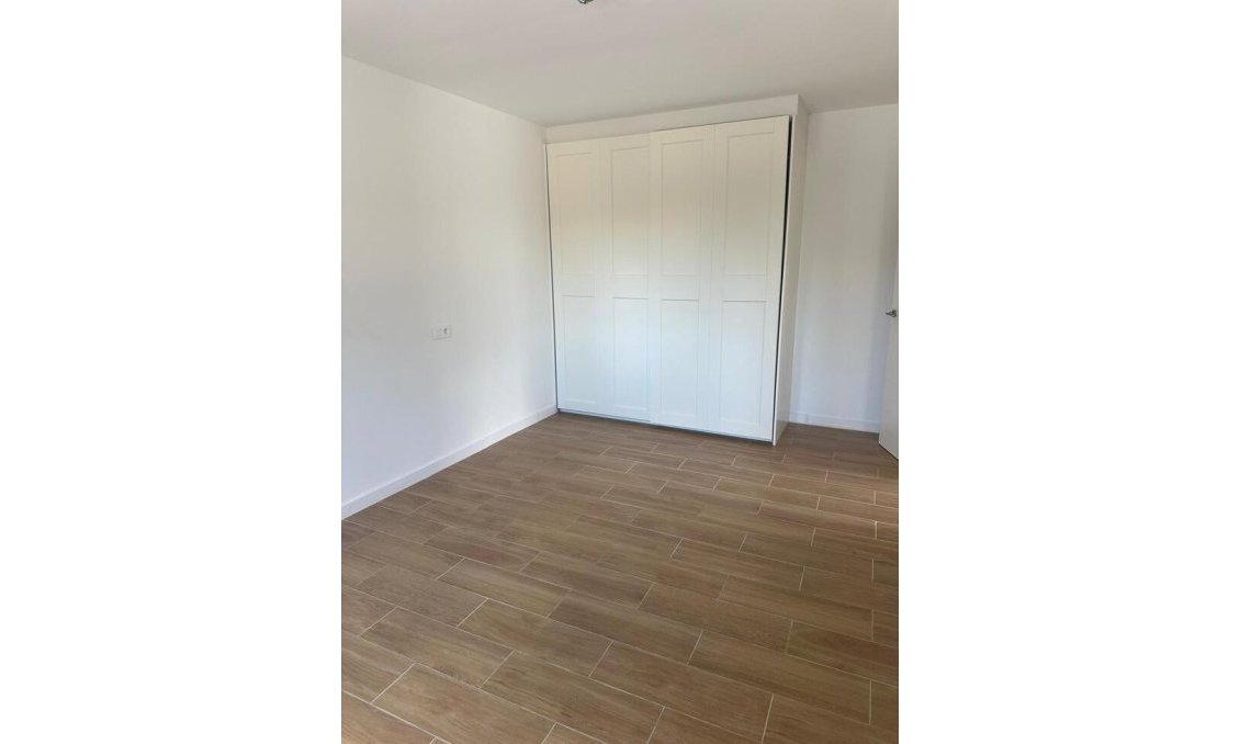 Segunda mano - Villa -
Catral - Costa Blanca