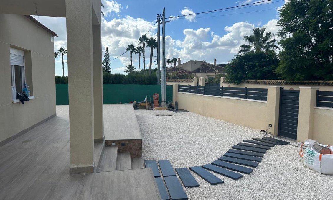 Segunda mano - Villa -
Catral - Costa Blanca