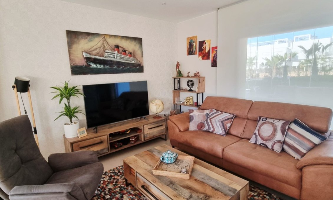 Segunda mano - Apartamento -
Orihuela Costa - Costa Blanca