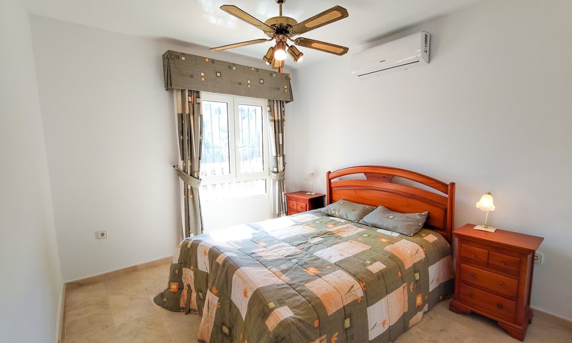 Segunda mano - Villa -
Villamartin - Costa Blanca