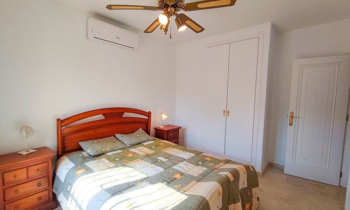 Segunda mano - Villa -
Villamartin - Costa Blanca