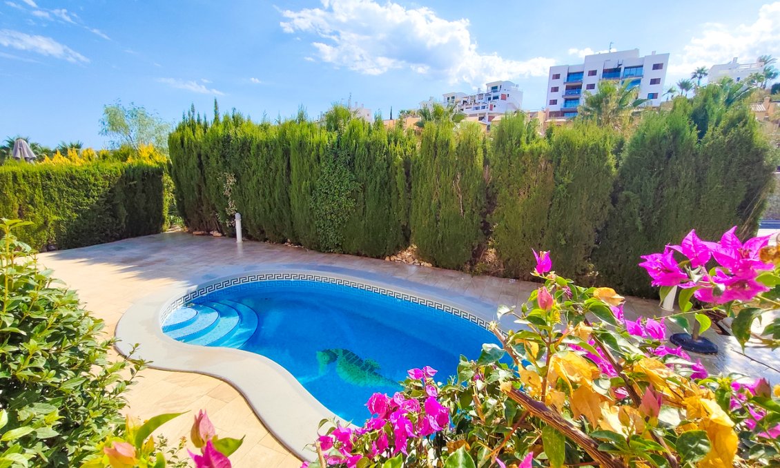 Segunda mano - Villa -
Villamartin - Costa Blanca