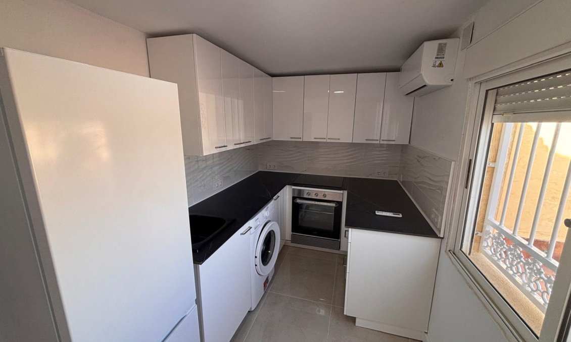 Segunda mano - Bungalow -
Torrevieja - Costa Blanca